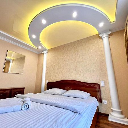 Apartpoltava Двокімнатні Апартаменти, До 6 Спальних Місць, Кутова Ванна, Корпусний Парк, Документи Для Відрядження מראה חיצוני תמונה
