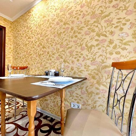 Apartpoltava Двокімнатні Апартаменти, До 6 Спальних Місць, Кутова Ванна, Корпусний Парк, Документи Для Відрядження מראה חיצוני תמונה