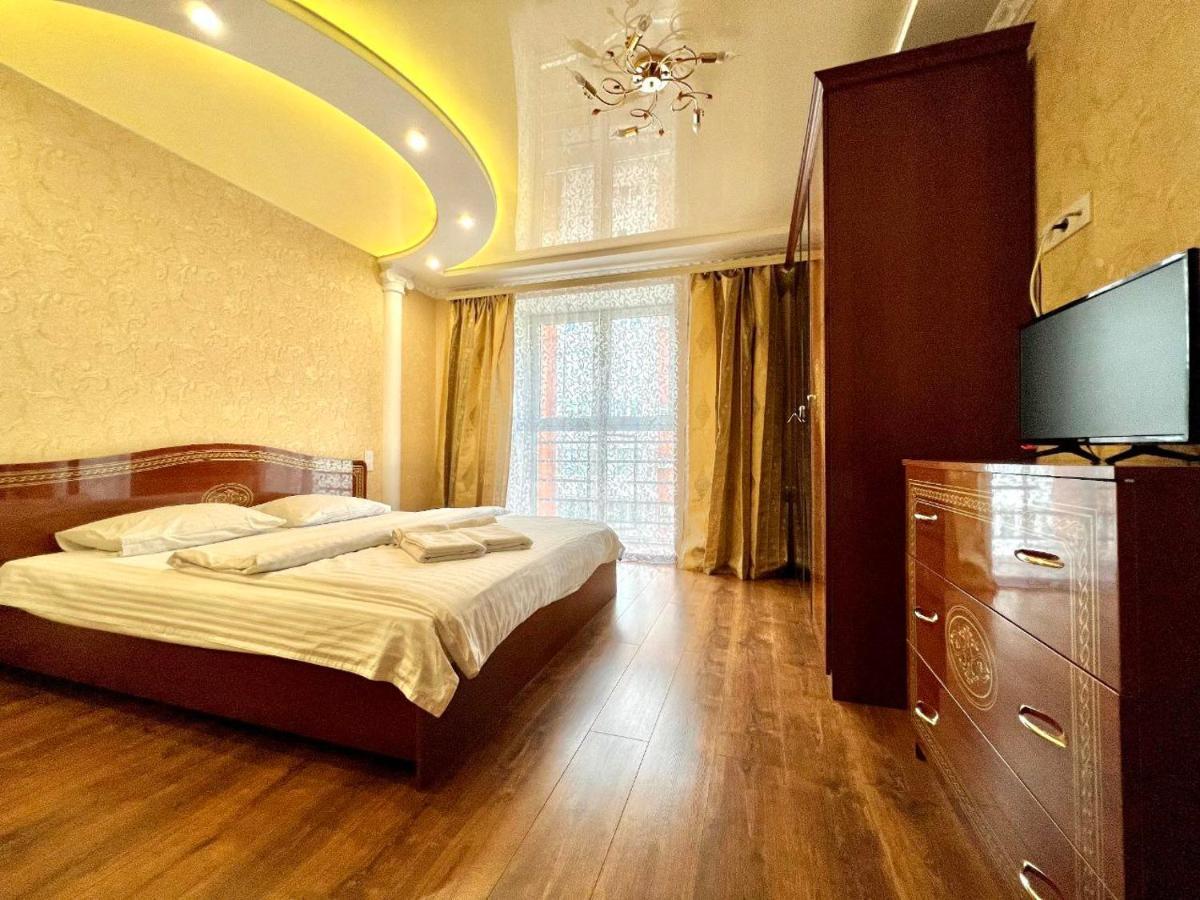 Apartpoltava Двокімнатні Апартаменти, До 6 Спальних Місць, Кутова Ванна, Корпусний Парк, Документи Для Відрядження מראה חיצוני תמונה