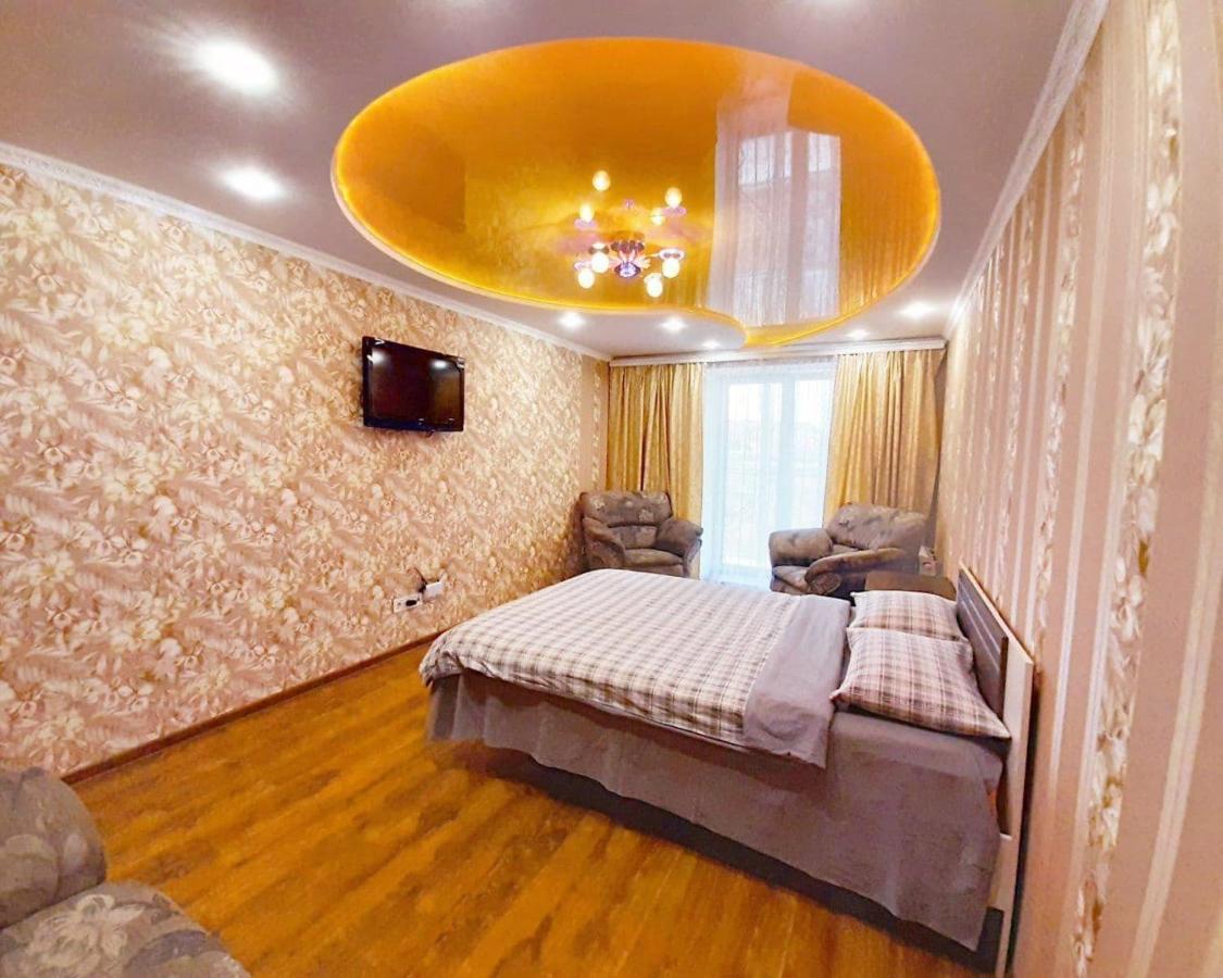 Apartpoltava Двокімнатні Апартаменти, До 6 Спальних Місць, Кутова Ванна, Корпусний Парк, Документи Для Відрядження מראה חיצוני תמונה